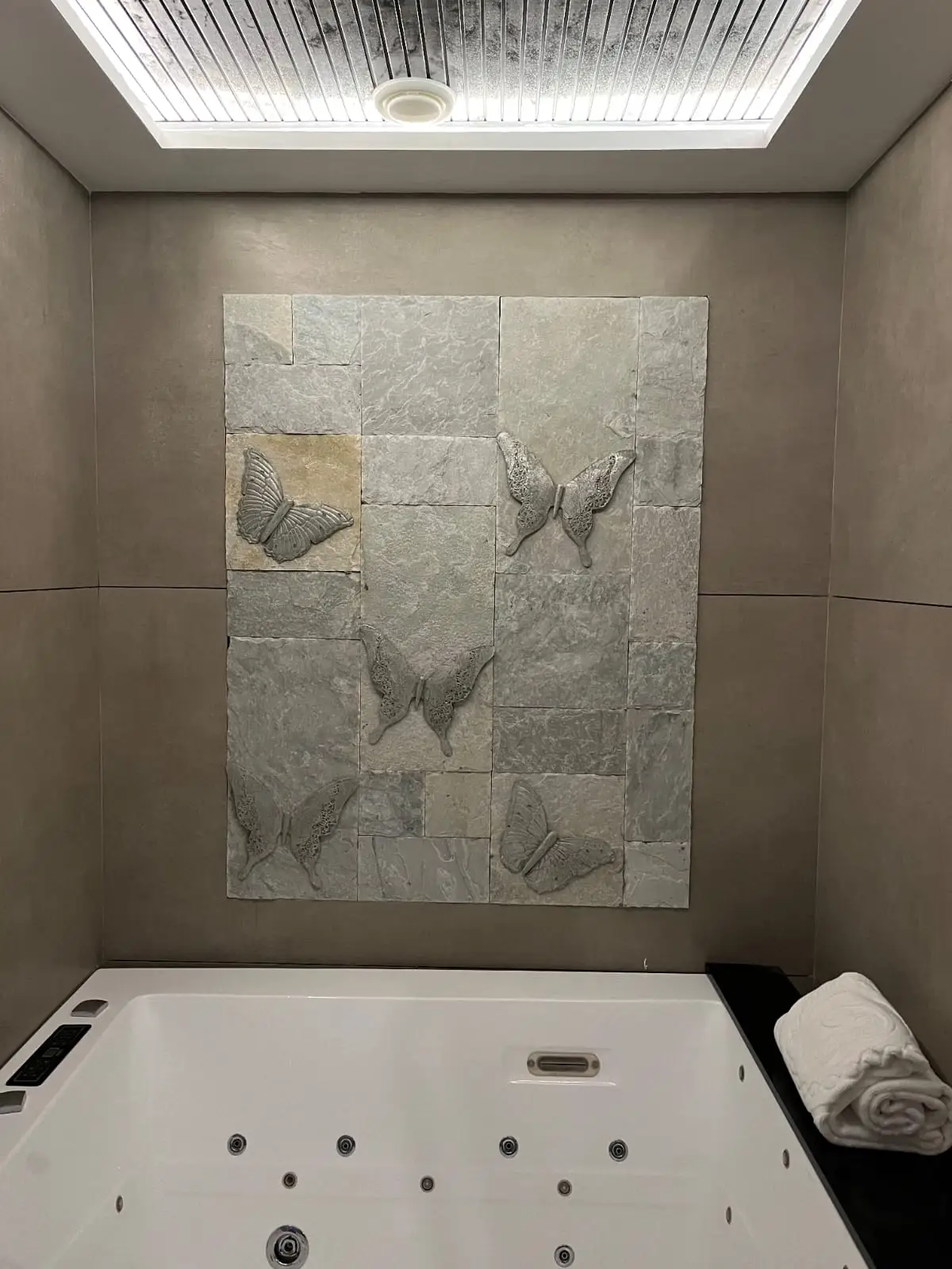 Natural Stone Bathroom project by Stone World