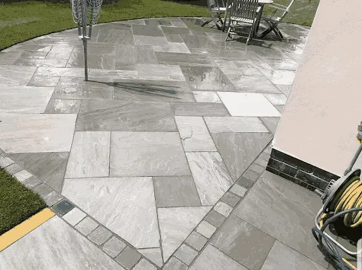 Creative garden design ideas using natural stones